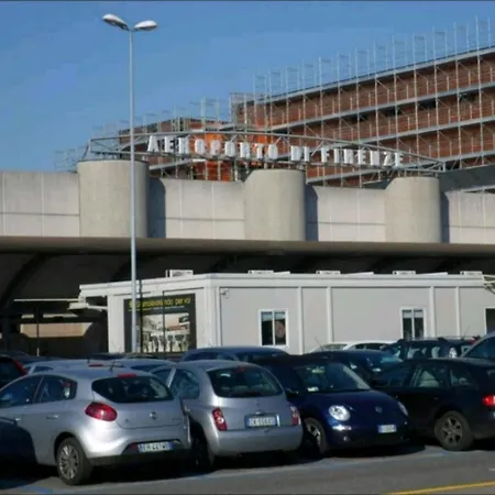Housenovoliflorence شقة *