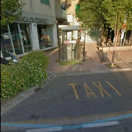 Housenovoliflorence فلورنس